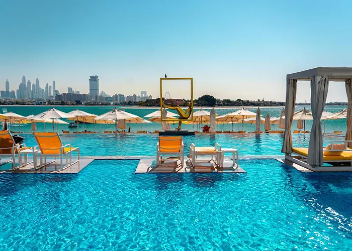 C Central Hotel And Resort The Palm